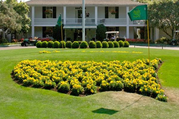 Augusta National Club House- The Masters. via https://www.isualum.org/en/travel/2013_travel_tours/the_masters_golf_tournament/