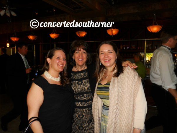 My cousin Jenna, my Aunt Wen and me. 