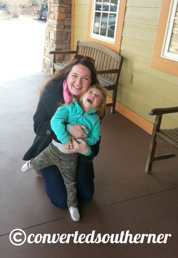 Well... I am missing pics from Rach's birthday party. The next weekend though I had fun meeting up with Gail, Puff and Bimmer for lunch in the middle of our two cities! Love this sweet girl.